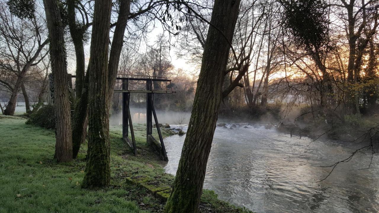 Le Moulin De Pommeuse Bed & Breakfast エクステリア 写真